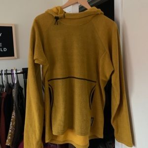 BRAND NEW men’s medium Melanzana!